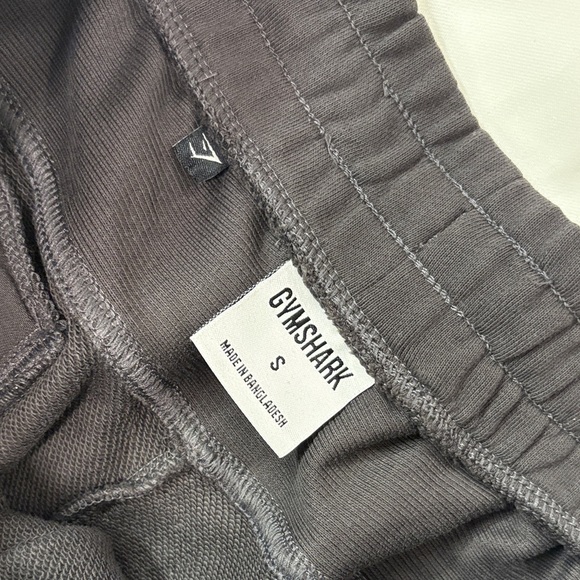 Gymshark Men's Black Jogger Pants - Picture 2 of 5